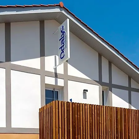 아파트호텔 Odalys Bleu Canopee 4*